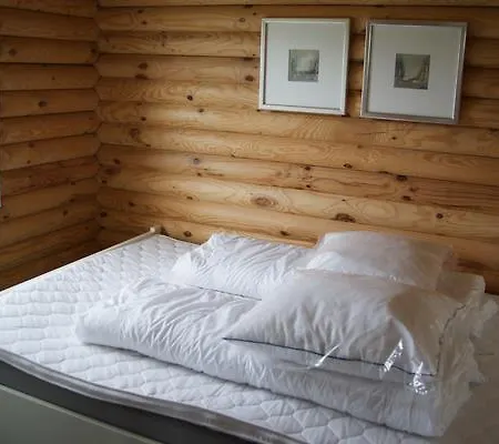 Feriehus Two-bedroom Holiday In 2 *